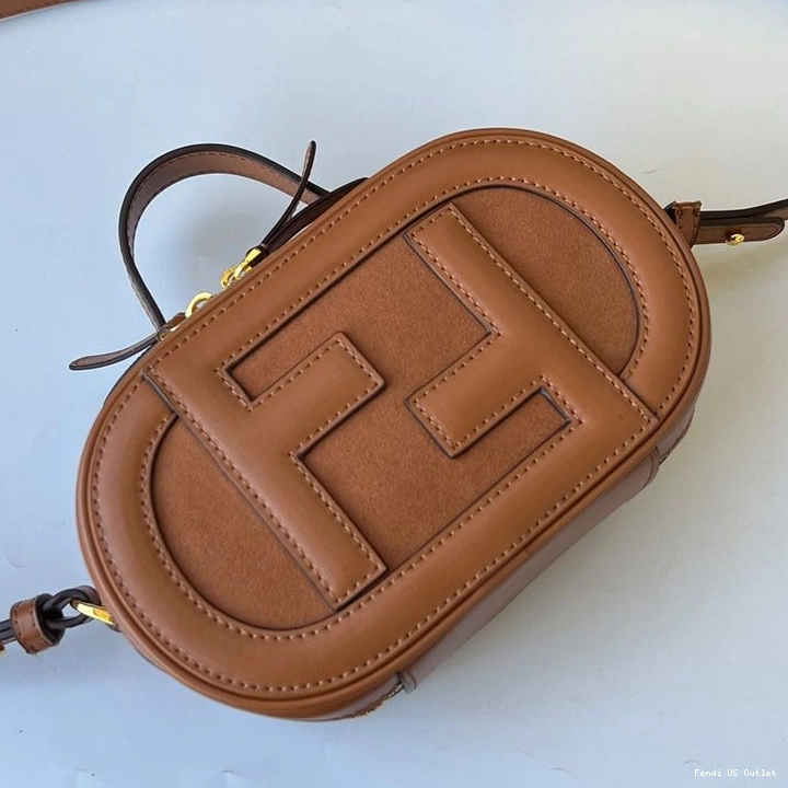 Vintage HOT In O'Lock Brown Camera Fendi Mini Case Leather Calf 0707